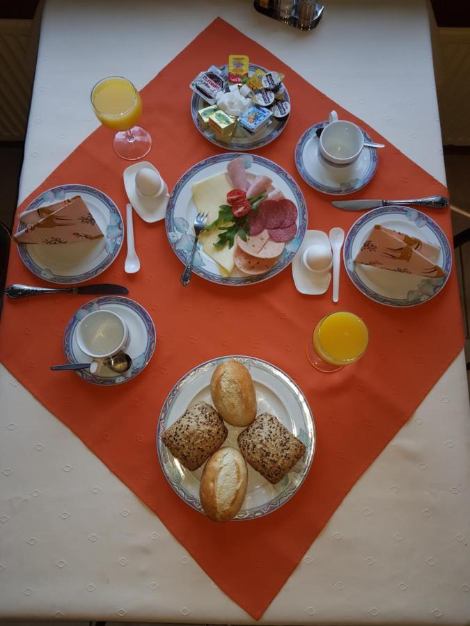 Hotel Garni Huttenhof Kall Luaran gambar