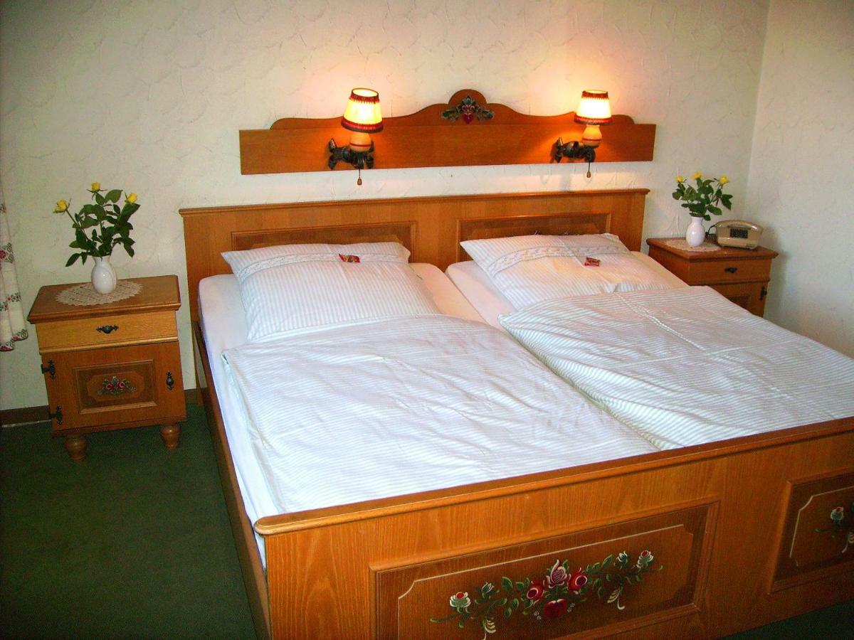 Hotel Garni Huttenhof Kall Luaran gambar